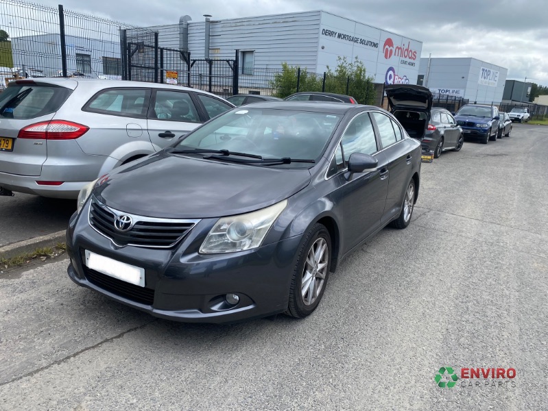 2011 TOYOTA AVENSIS TR D-4D for breaking