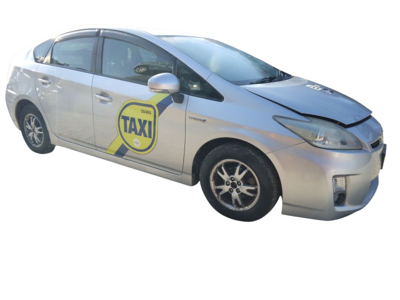 2011 TOYOTA PRIUS ZVW30 5DR AUTO for breaking