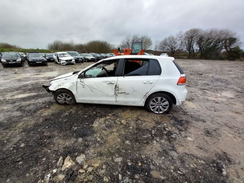 2011 VOLKSWAGEN GOLF 1.6 TDI MATCH 105PS 5DR for breaking
