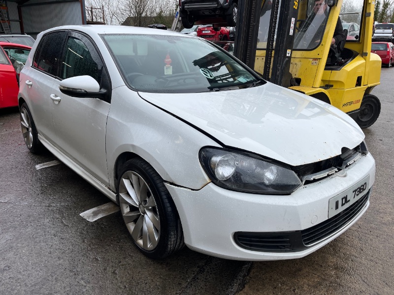 2011 VOLKSWAGEN GOLF 1.6 TDI MATCH BLUEMOTION 105PS 5 5DR for breaking