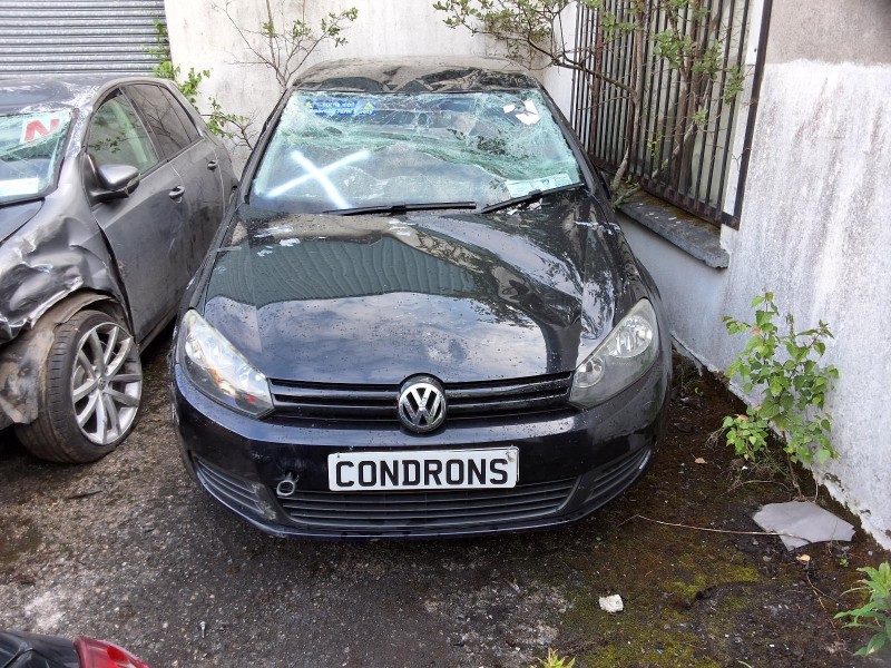 2011 VOLKSWAGEN GOLF 1.6 TDI MF5 90BHP 5DR TRENDLIN for breaking