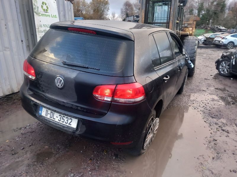 2011 VOLKSWAGEN GOLF 1.6 TDI S 90PS 5DR for breaking