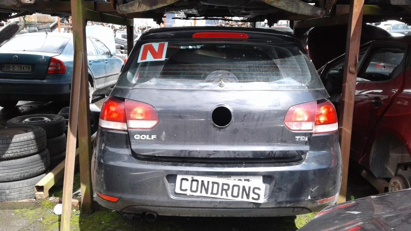 2011 VOLKSWAGEN GOLF HIGHLINE 1.6 TDI MANUAL 5SPEED for breaking