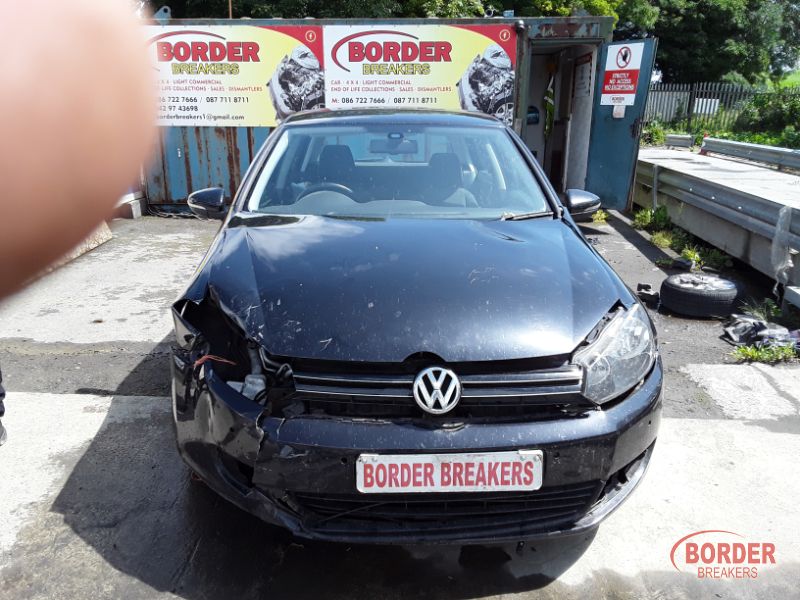 2011 VOLKSWAGEN GOLF MATCH TDI BLUETECH for breaking
