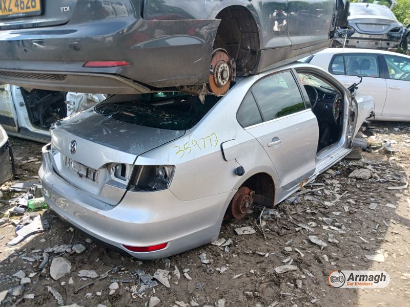 2011 VOLKSWAGEN JETTA SPORT TDI for breaking