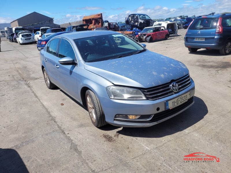 2011 VOLKSWAGEN PASSAT COMFORTLINE 1.6 TDI MANUAL 6SPEED FWD 105BHP 4DR for breaking