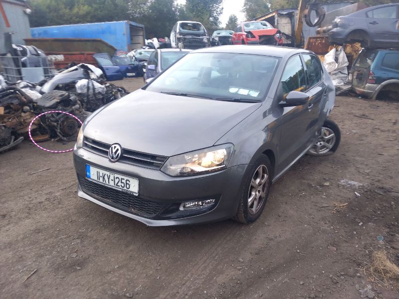 2011 VOLKSWAGEN POLO CL 1.2 MANUAL 5SPEED 70BHP 5DR for breaking