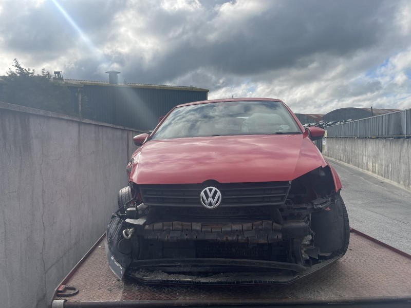 2011 VOLKSWAGEN POLO TRENDLINE 1.2 MANUAL 5SPEED 5D for breaking