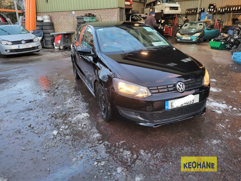 2011 VOLKSWAGEN POLO TRENDLINE 1.2 MANUAL 5SPEED 60BHP 5DR for breaking