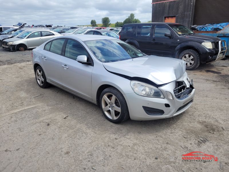 2011 VOLVO S60 D3 2.0 D S MY11 6 SPEED for breaking