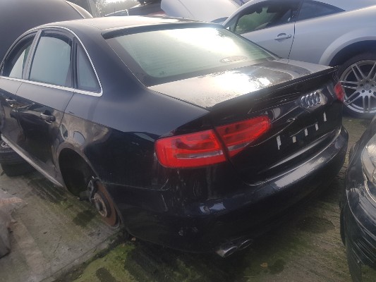 2012 AUDI A4 2.0 TDI 120 SE 4DR for breaking