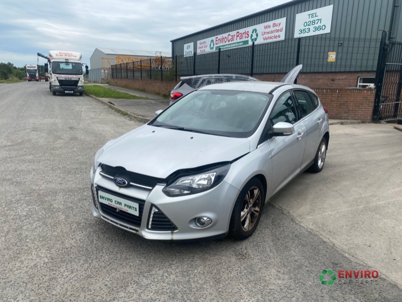 2012 FORD FOCUS ZETEC TURBO for breaking