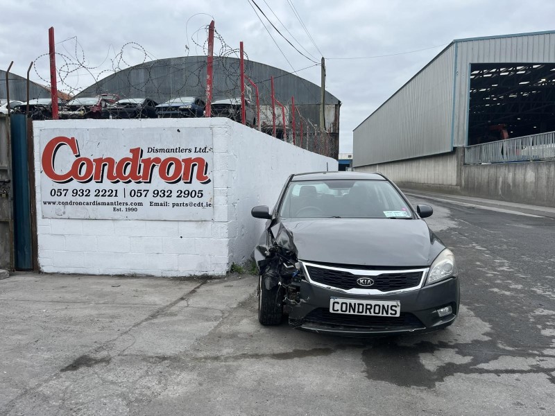 2012 KIA CEED CEE'D 2 ECODYNAMICS 5DR 1.6 CR for breaking