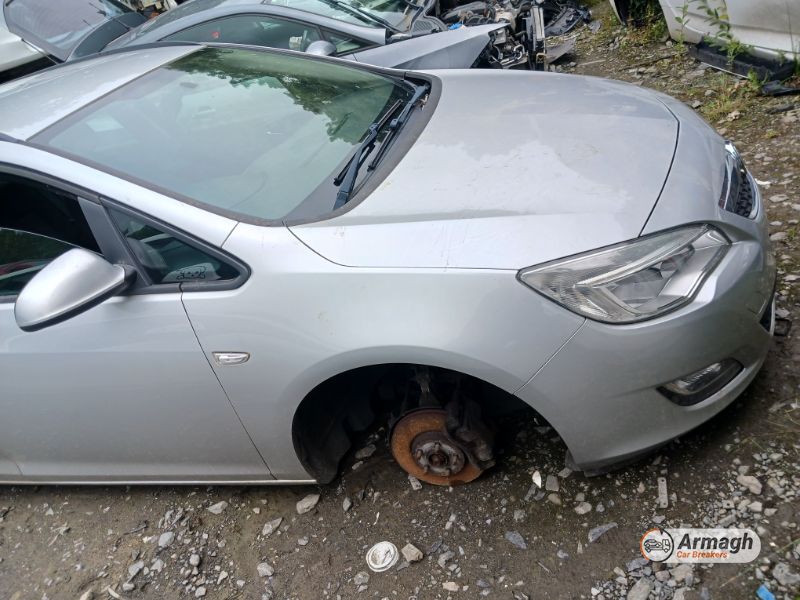 2012 OPEL ASTRA VAUXHALL EXCLUSIVE CDTI ECOFLX S/S for breaking