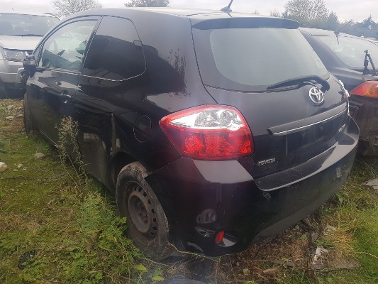 2012 TOYOTA AURIS 1.4D4D Terra 2DR for breaking