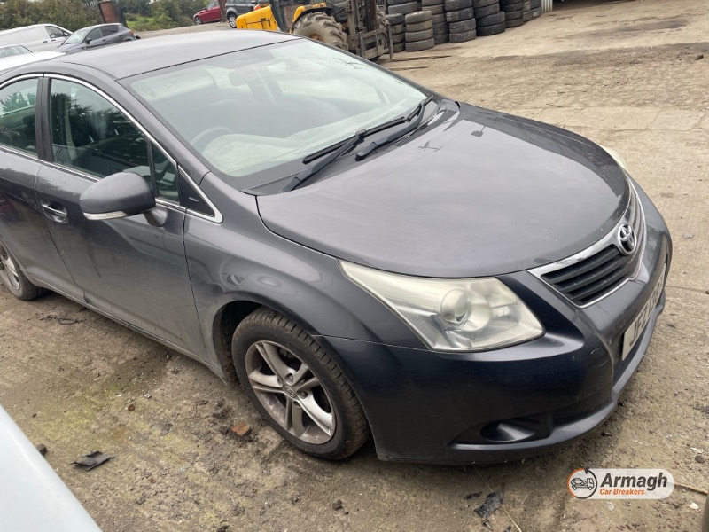 2012 TOYOTA AVENSIS T2 D-4D for breaking