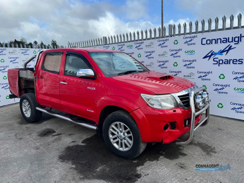 2012 TOYOTA HILUX 3.0 D-4D 4X4 D'CAB INVINC INVINCIBLE 4 X 171BHP D/C 4DR for breaking