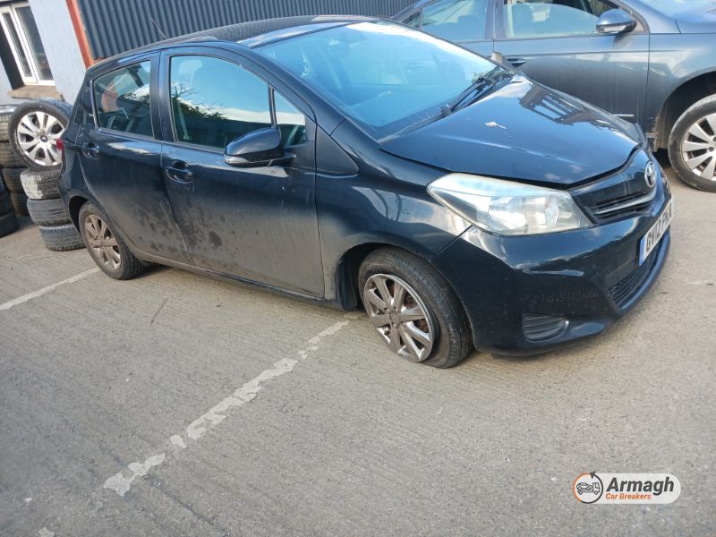 2012 TOYOTA YARIS TR VVT-I CVT for breaking