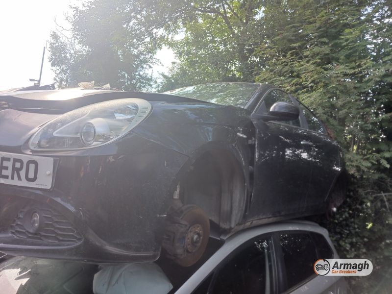 2013 ALFA ROMEO GIULIETTA LUSSO JTDM-2 S/S for breaking