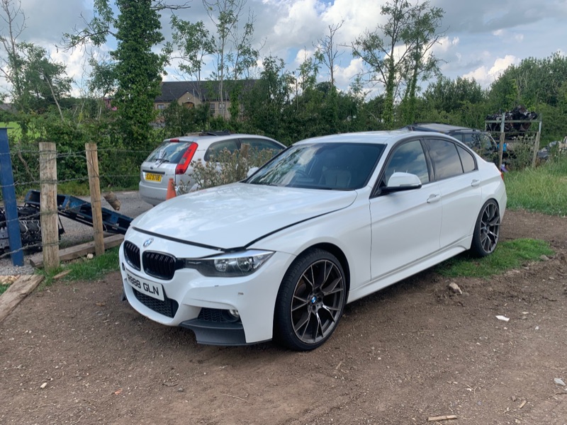 2013 BMW 3 SERIES 318D M SPORT for breaking