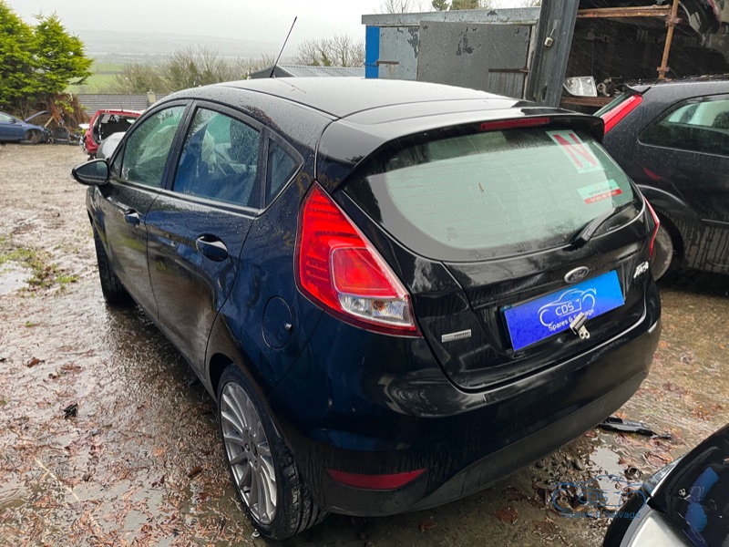 2013 FORD FIESTA MCA 1.0 65PS M5 4DR for breaking