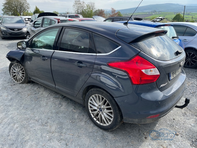 2013 FORD FOCUS 1.6 TDCI ZETEC 113BHP 5DR for breaking