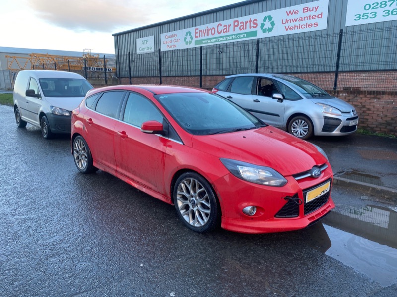 2013 FORD FOCUS ZETEC S TURBO for breaking