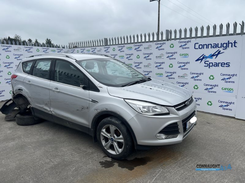 2013 FORD KUGA ZETEC 2.0 TDCI 140PS M6 2W 2WD 4DR for breaking