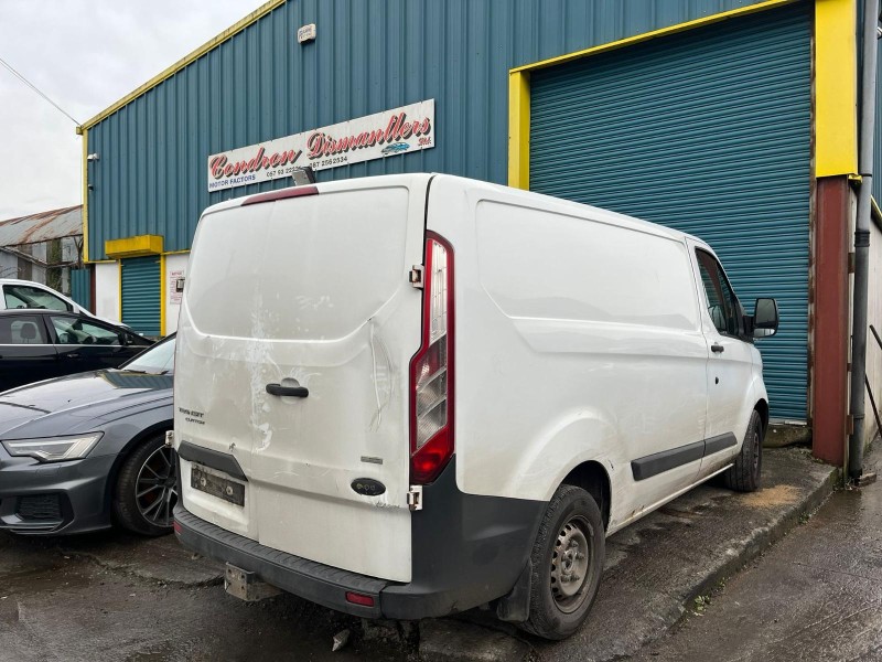 2013 FORD TRANSIT CUSTOM T270 ECO TECH 5 5DR for breaking