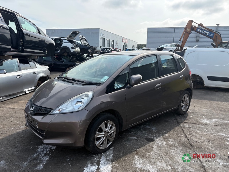 2013 HONDA JAZZ I VTEC ES for breaking