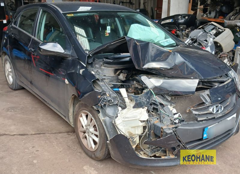 2013 HYUNDAI I30 ACTIVE 100PS 5DR 1.4 for breaking