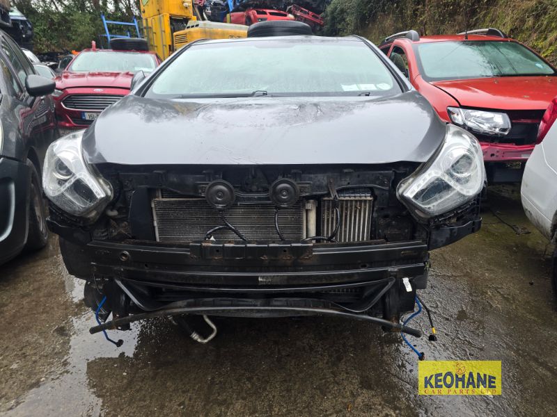 2013 HYUNDAI I40 1.7 CRDI STYLE 115PS 4DR for breaking