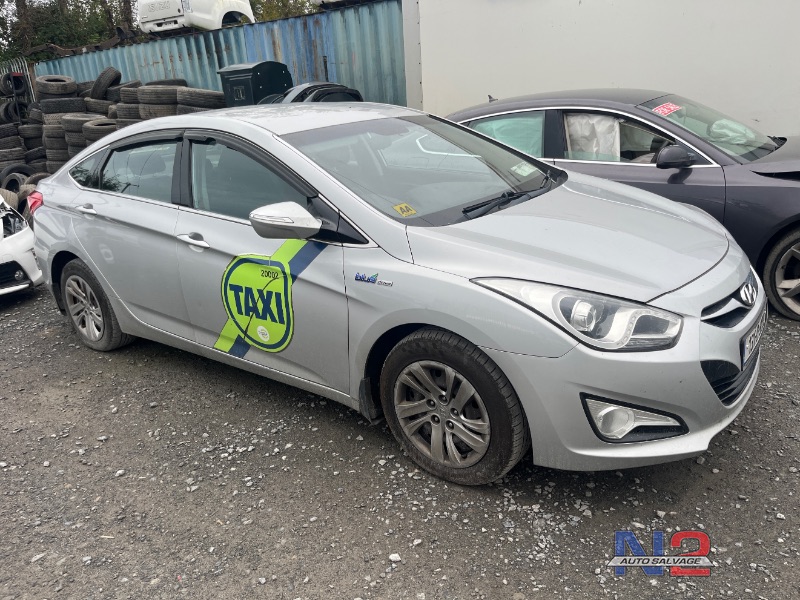 2013 HYUNDAI I40 COMFORT 4DR for breaking