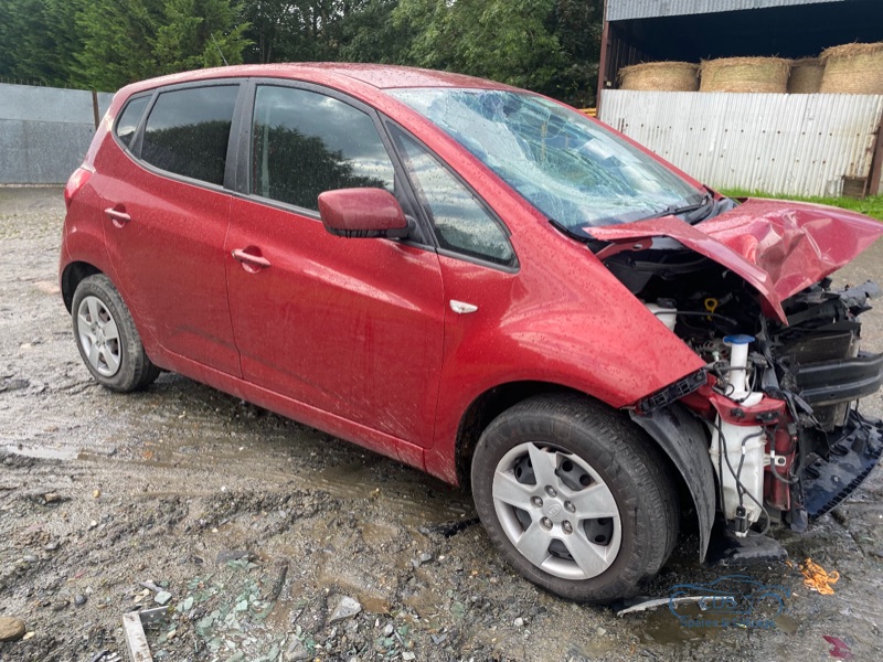 2013 KIA VENGA 1.4 1 ECO 5DR for breaking