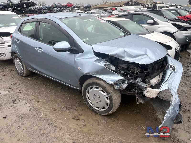 2013 MAZDA DEMIO DE3FS CVT 5DR AUTO DBA-DE3FS for breaking