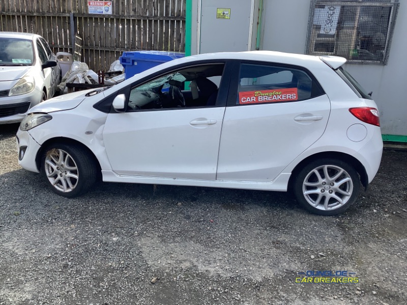 2013 MAZDA MAZDA2 1.3 84PS SPORT 2011 5DR for breaking