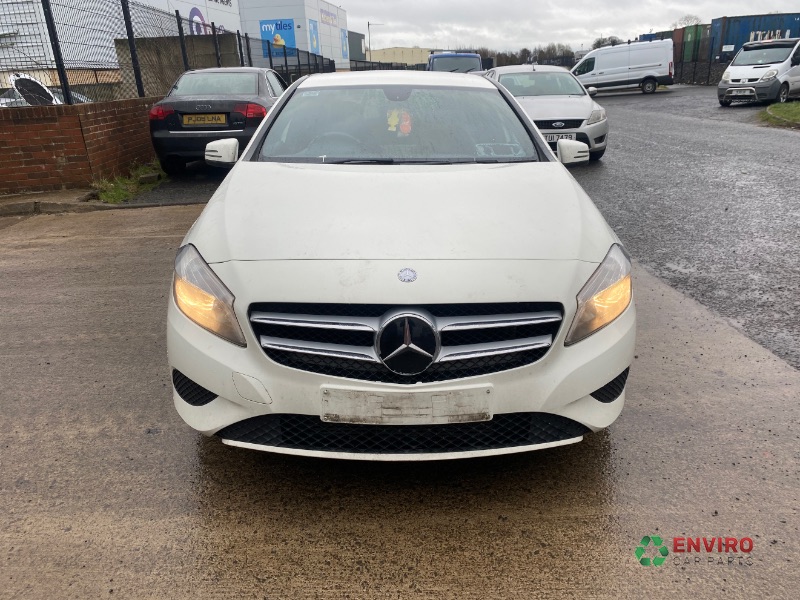 2013 MERCEDES A-CLASS A180 CDI BLUE EFFICIENCY SPORT 5DR for breaking