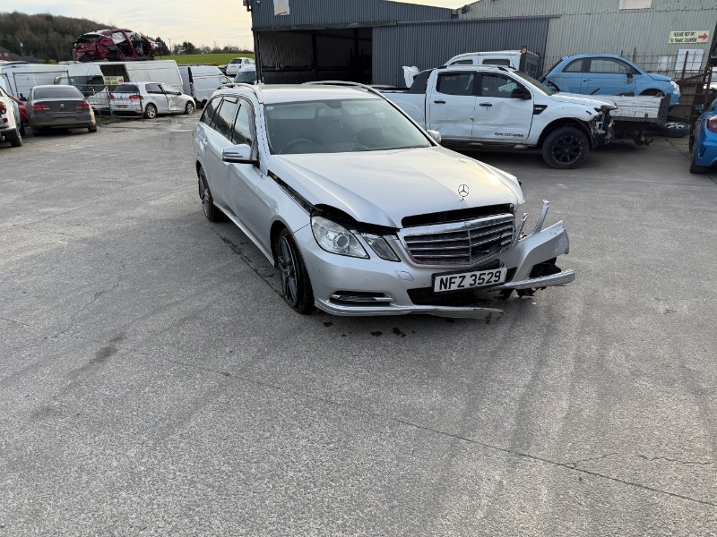 2013 MERCEDES E-CLASS 220 SE CDI BLUEEF-CY S/S A for breaking