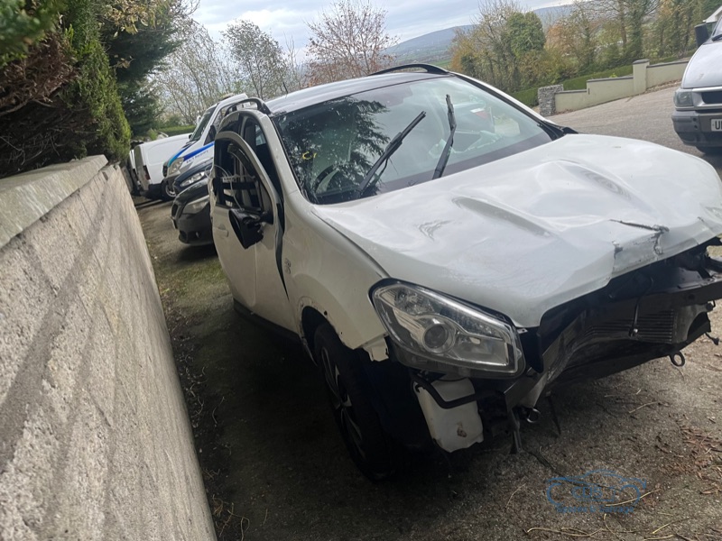2013 NISSAN QASHQAI 360 DCI for breaking
