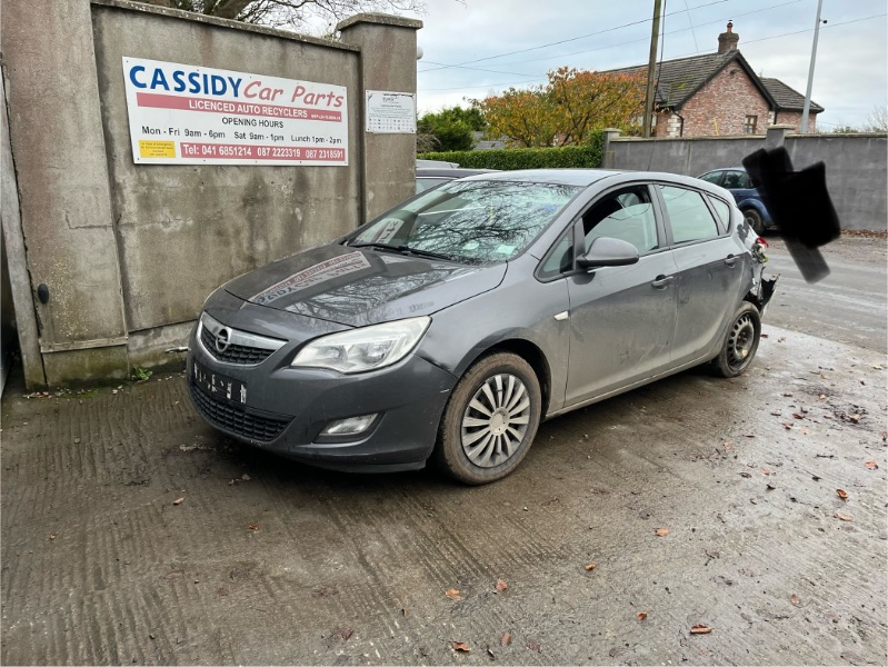 2013 OPEL ASTRA S 1.3 CDTI ECOFLEX 95PS 5DR for breaking