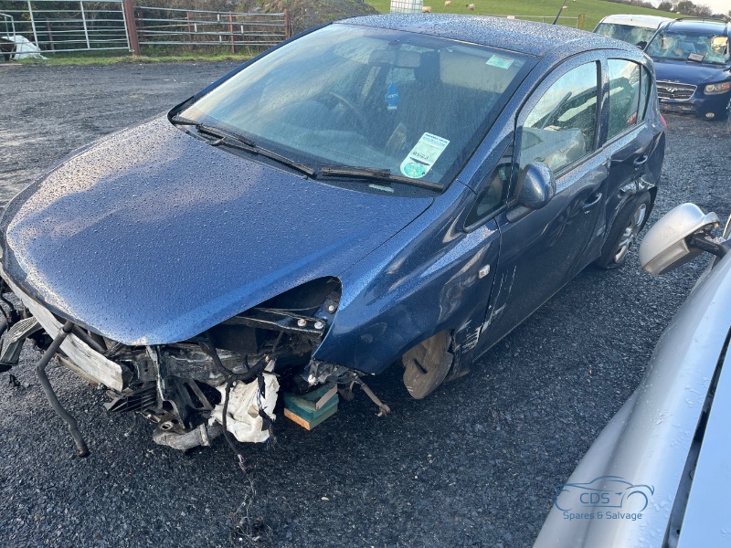 2013 OPEL CORSA SC 1.3 CDTI 75PS 4DR for breaking