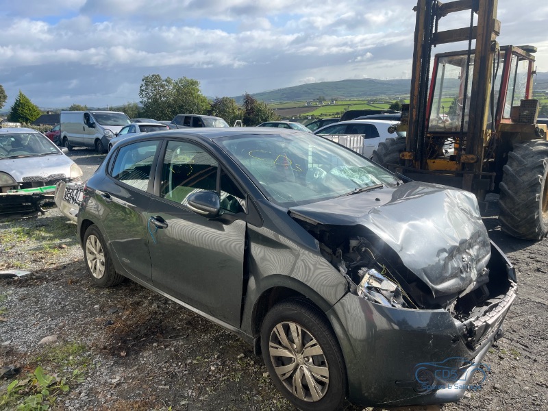 2013 PEUGEOT 208 ACCESS PLUS for breaking