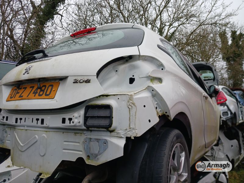 2013 PEUGEOT 208 ACTIVE for breaking