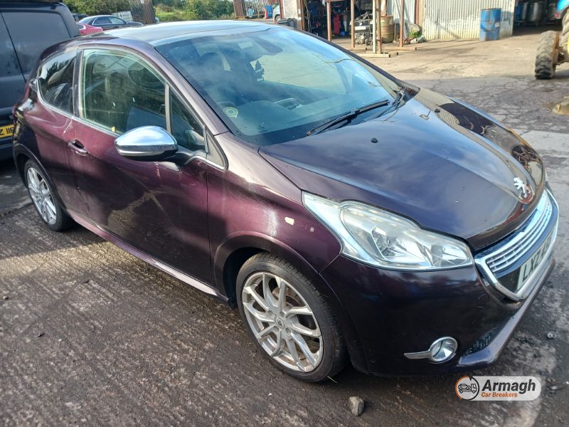2013 PEUGEOT 208 XY for breaking