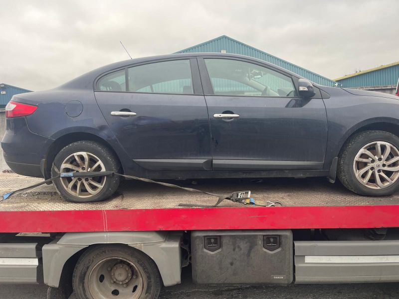 2013 RENAULT FLUENCE DYNAMIQUE 1.5 DCI 90 4 2 4DR for breaking