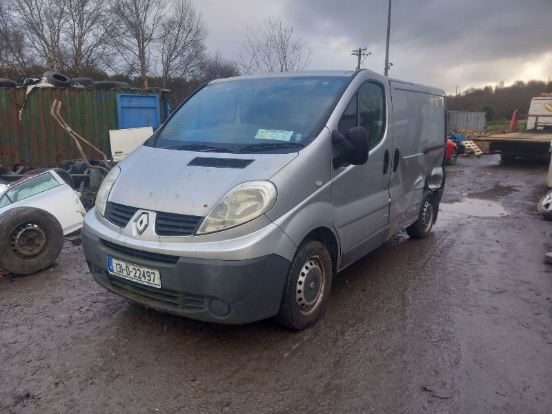 2013 RENAULT TRAFIC III SWB LR 27 COMFORT 90 3DR for breaking