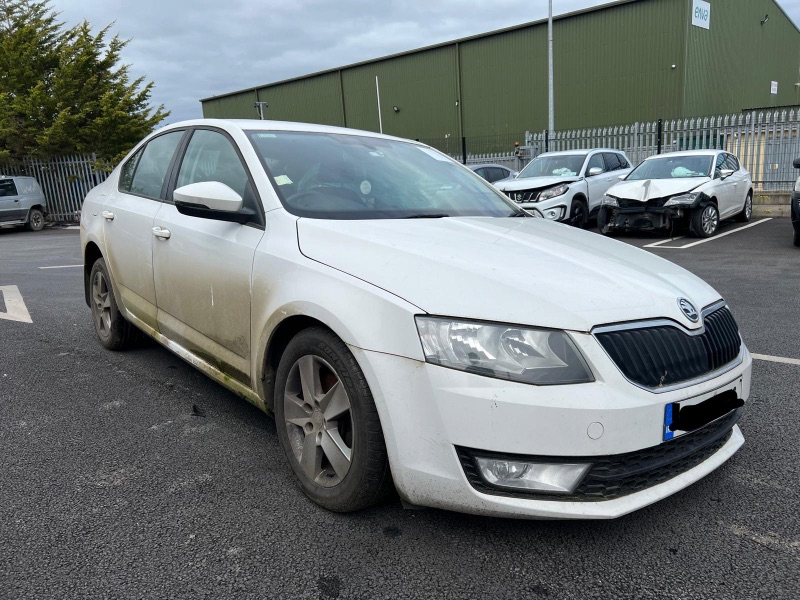 2013 SKODA OCTAVIA 1.6 TDI CR SE 105PS 5DR for breaking