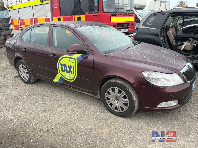 2013 SKODA OCTAVIA AMBITION 1.6 TDI 105HP 4DR for breaking