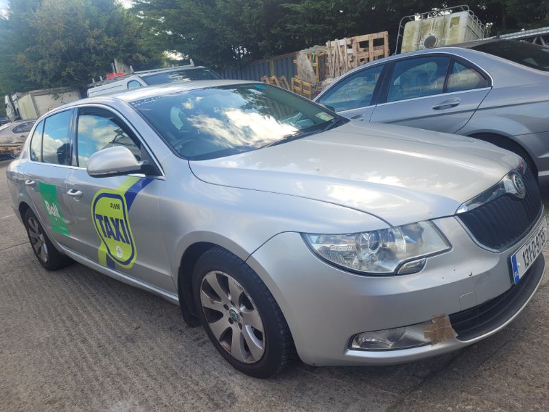 2013 SKODA SUPERB AMBITION GL 1.6 TDI 105HP 4DR for breaking