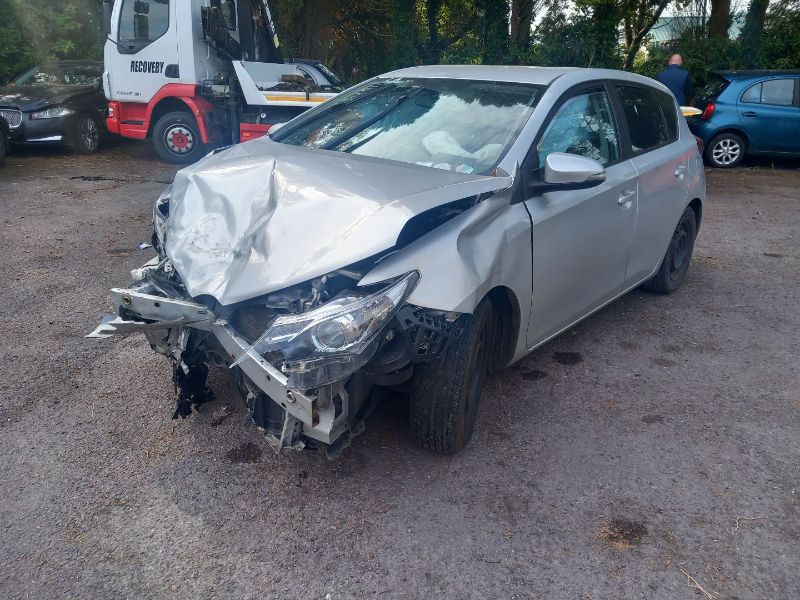 2013 TOYOTA AURIS 1.4 D-4D AURA NG 4DR for breaking